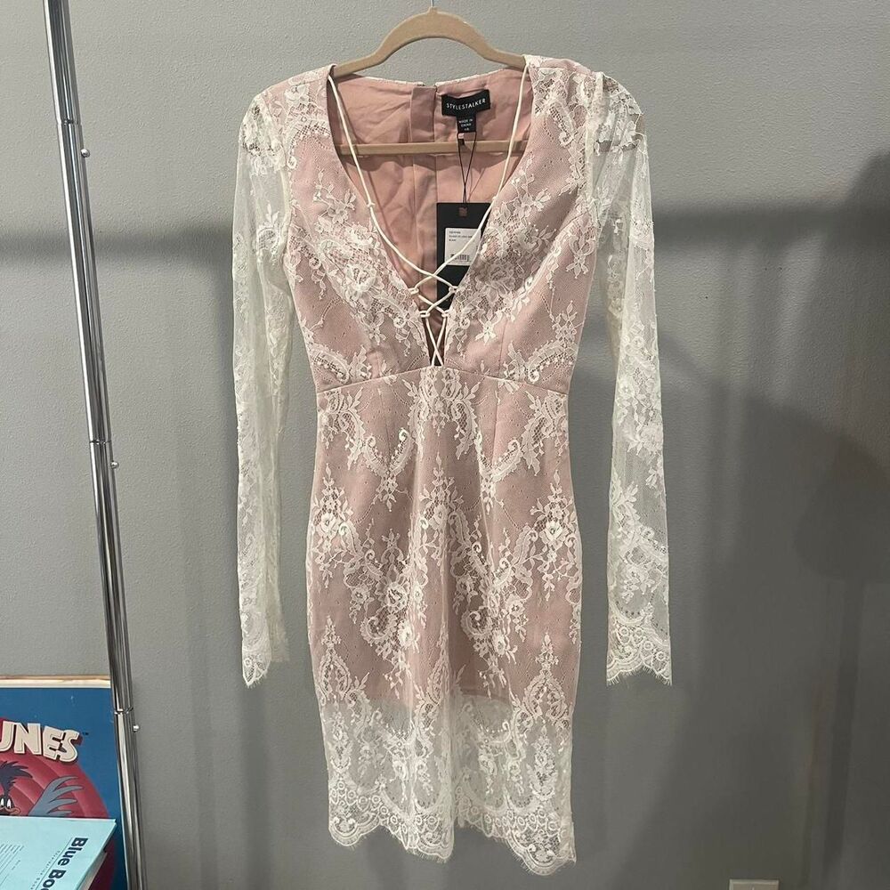 Stylestalker x lioness white lace Dress - size XS - NWT - Picture 4 of 7